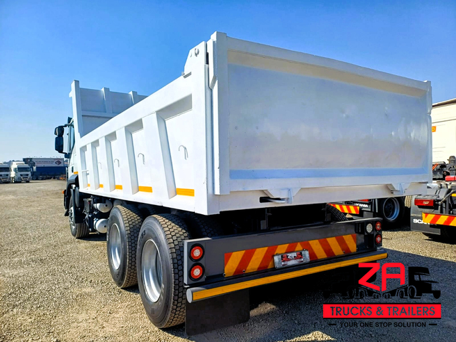 2020 IVECO TRAKKER 440 10 CUBE TIPPER #11368